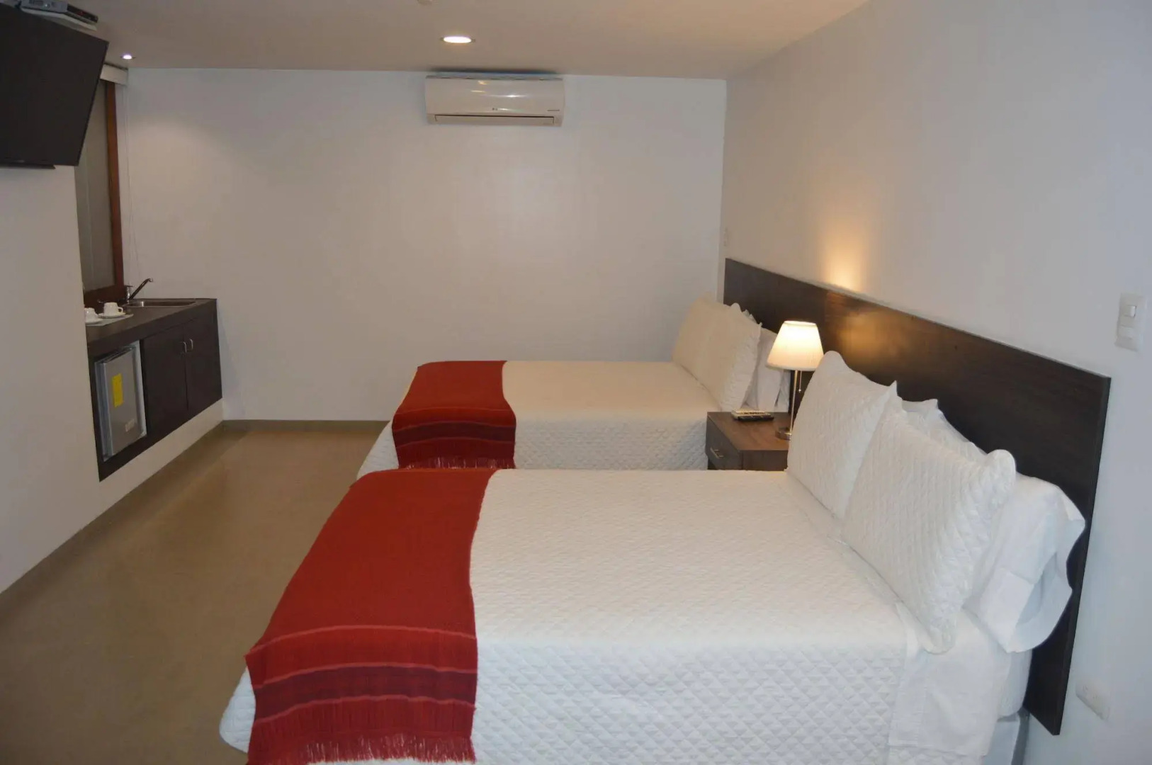 Galapagos Sunset Hotel