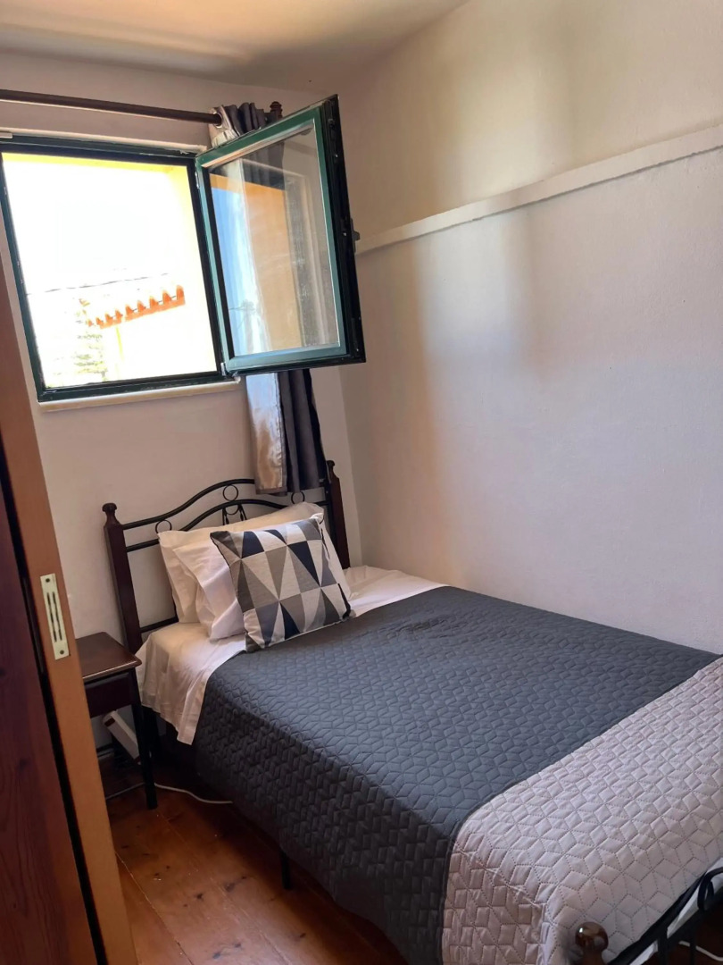 Skandalis Traditional Suites