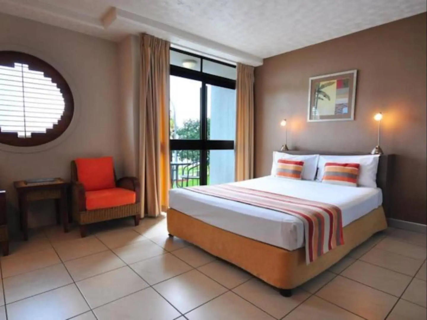 Waters Edge The Strand