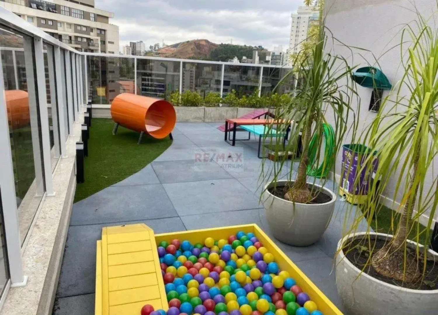 Studio Astral Av. Itamar Franco Piscina