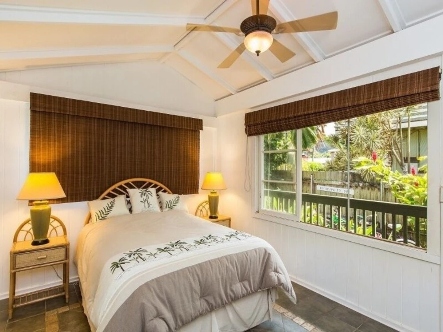 Haleiwa Sunshine 3 Bedroom Home