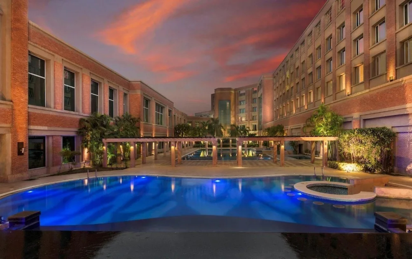 Nirvana Luxury Hotel Ludhiana