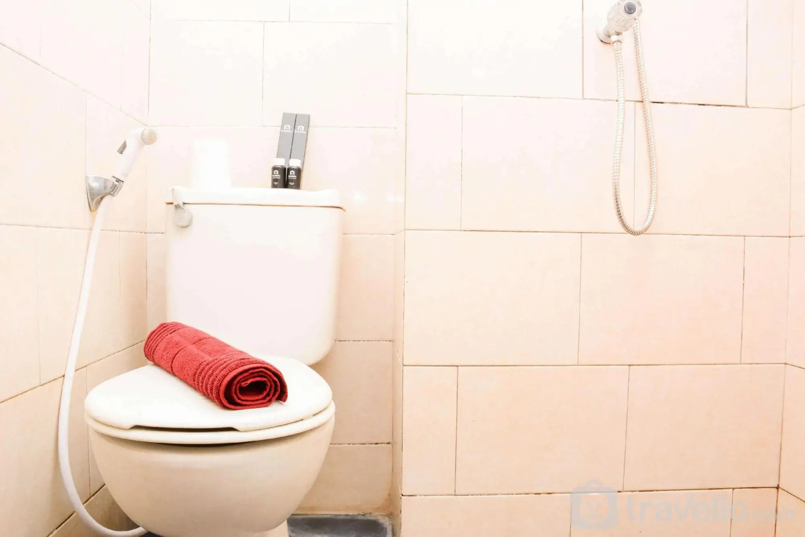 Rose Rooms @ Apartemen Margonda Residence