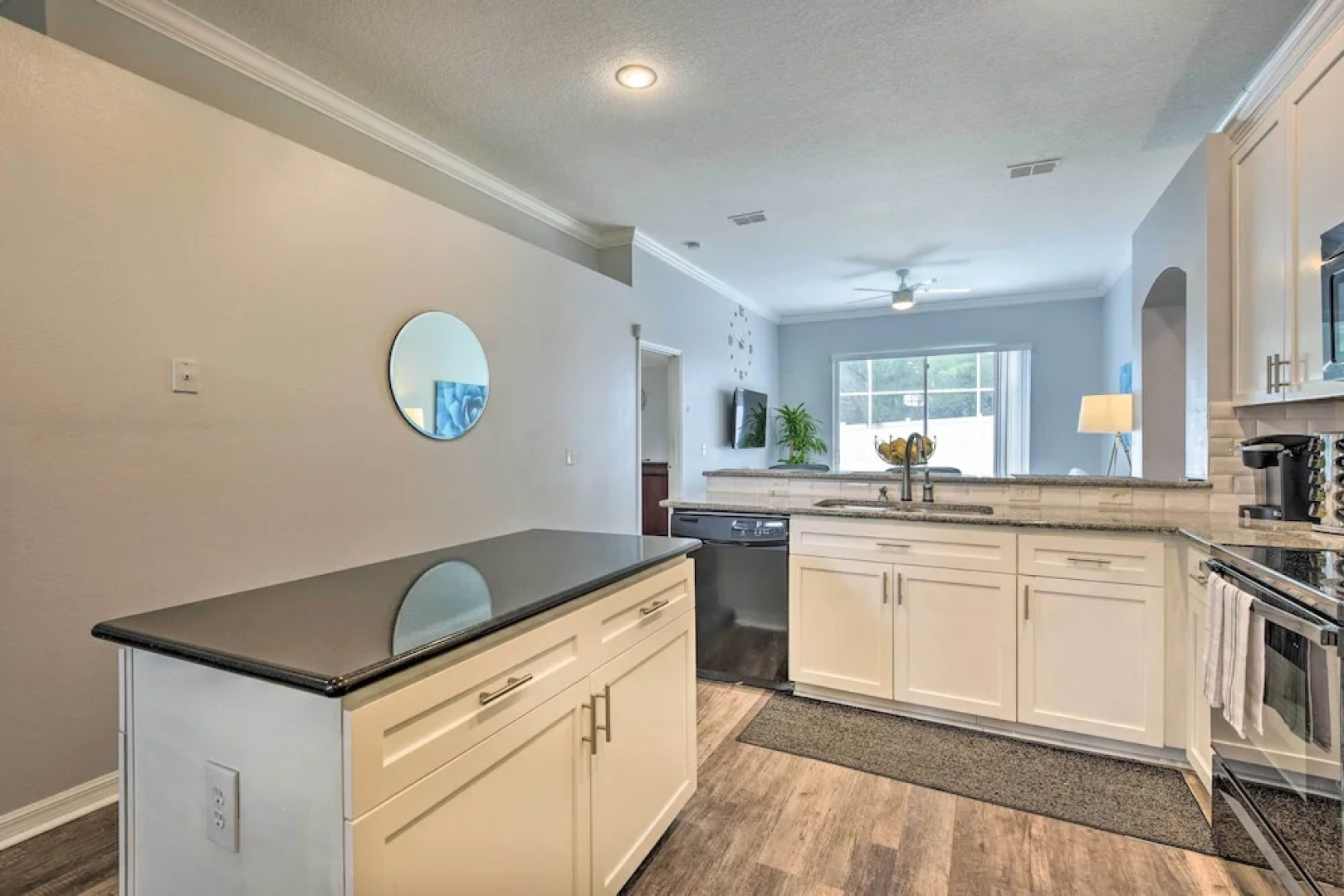 Apopka Single-story Home w/ Private Lanai + Pool!