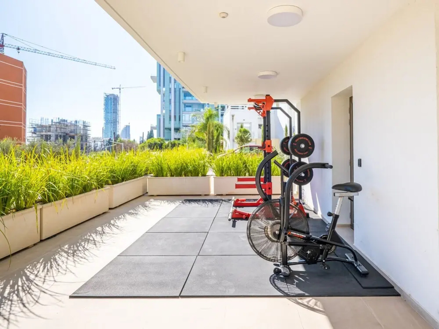 "sanders Dione Residences - Pleasant 2-bedroom Apartment With Sea View"