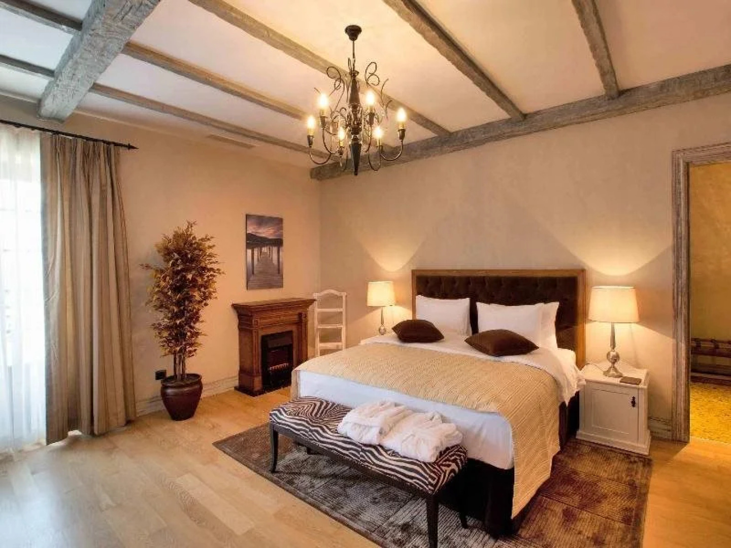 Sakit Gol - Silent Lake Hotel