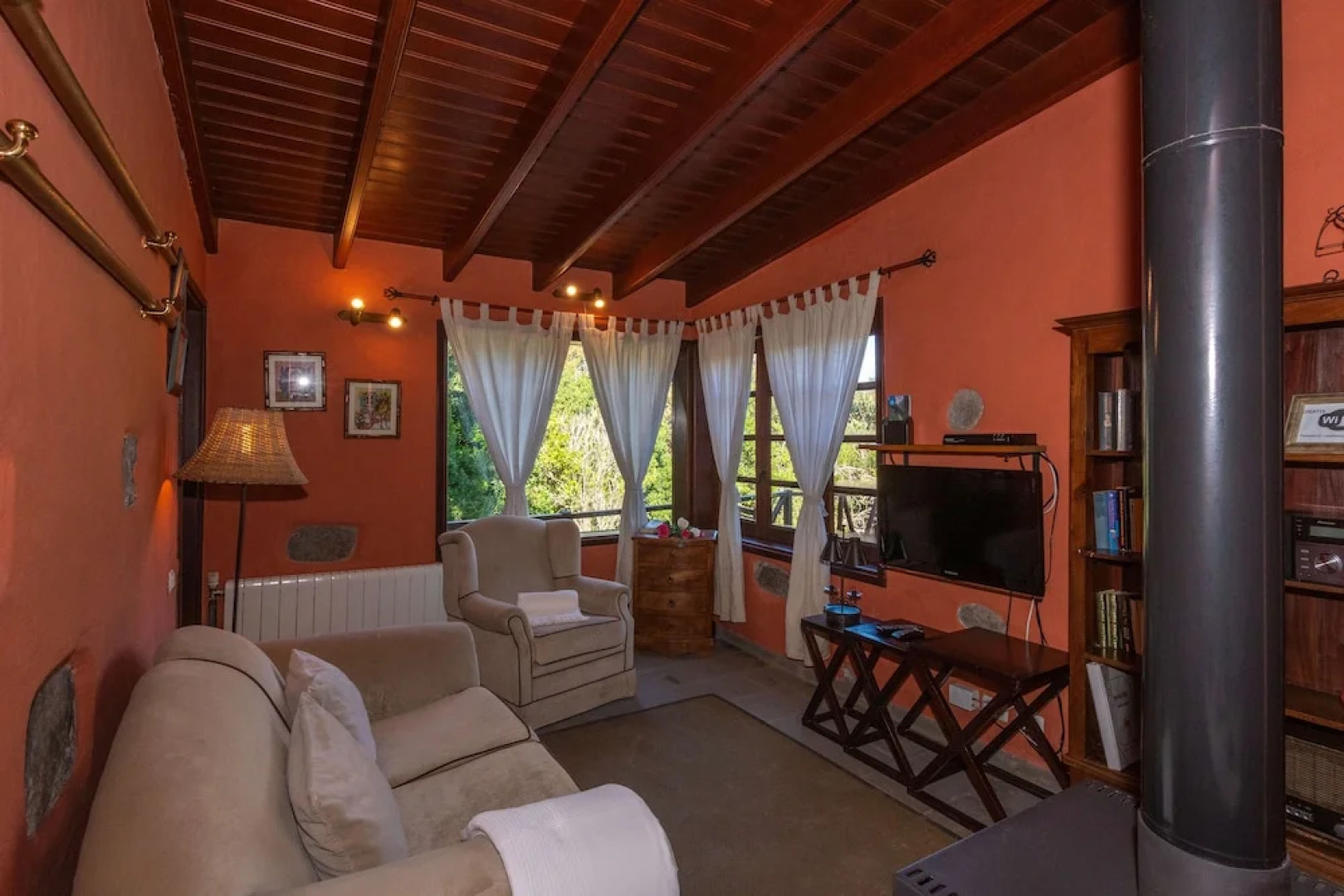 Casa Rural con Piscina Compartida Fontanales II