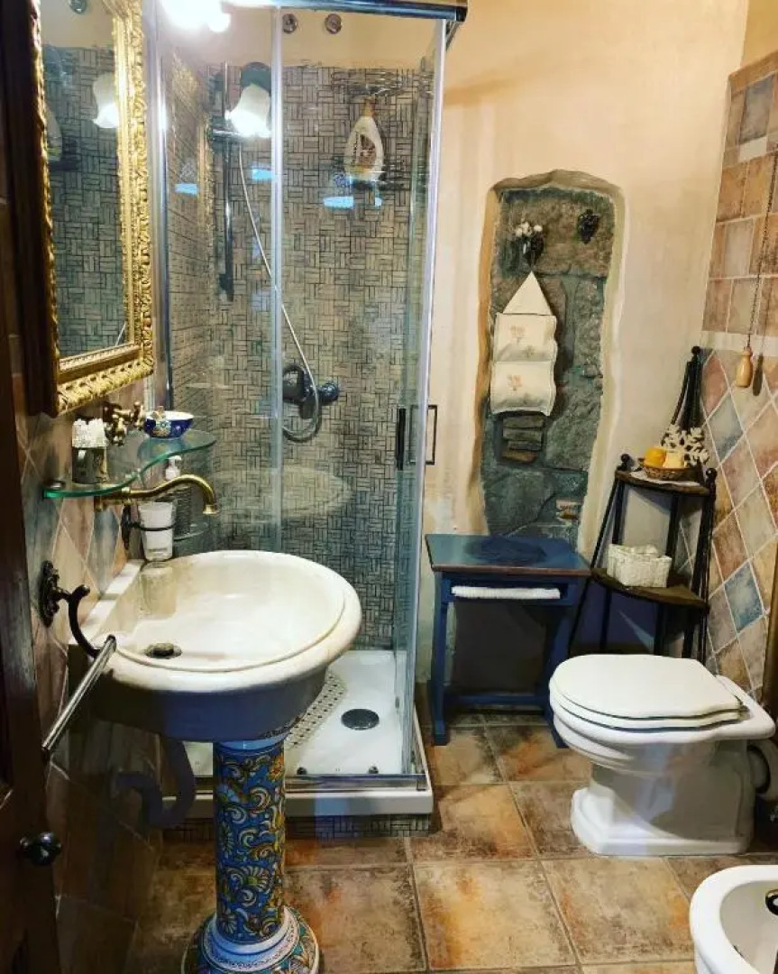 LAntico Loco Commodo