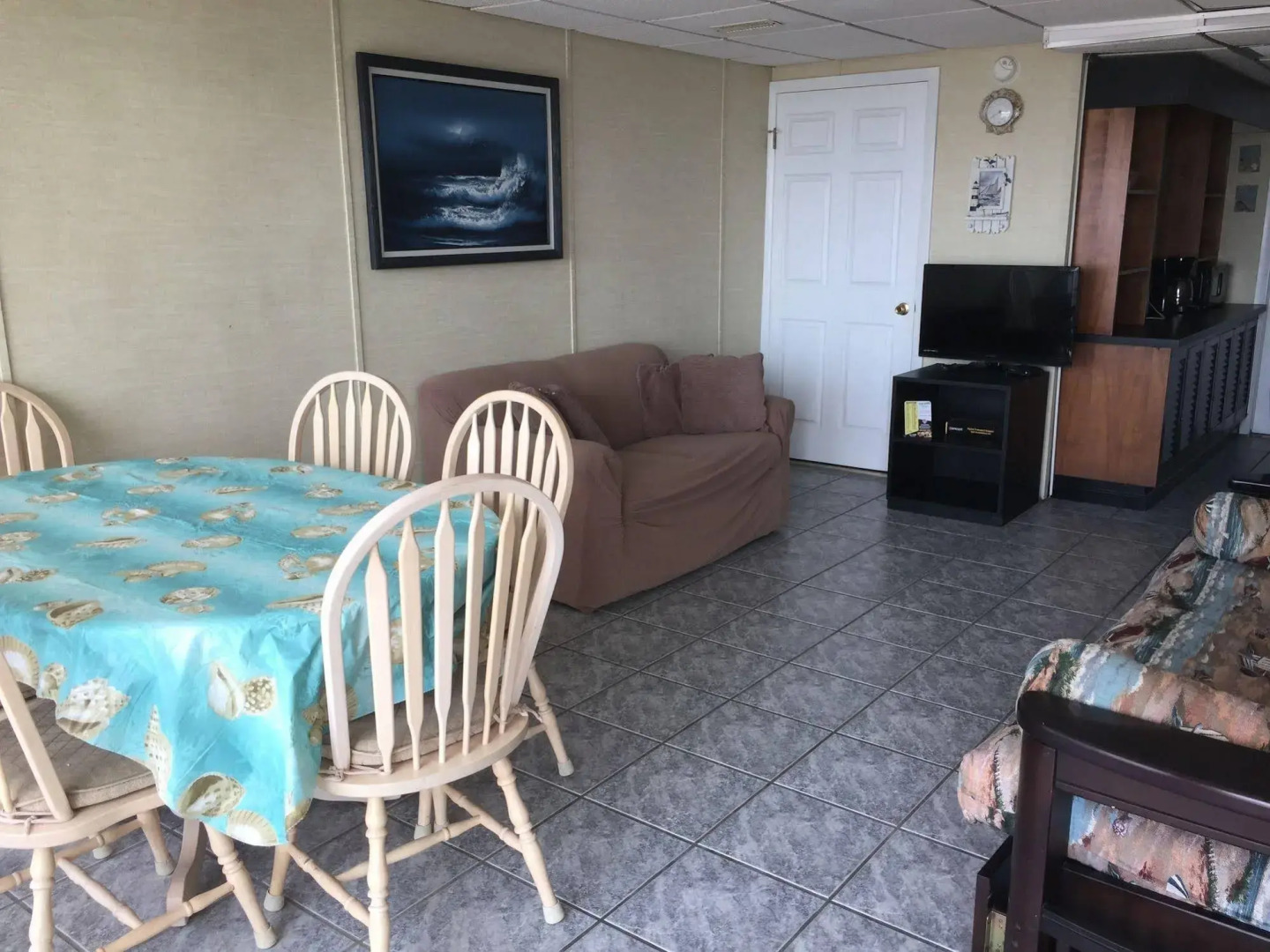 Four Winds Condo Motel