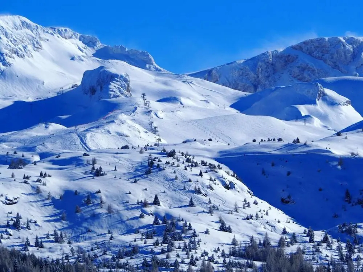 Studio in Le Dévoluy, With Wonderful Mountain View and Wifi - 140 m Fr