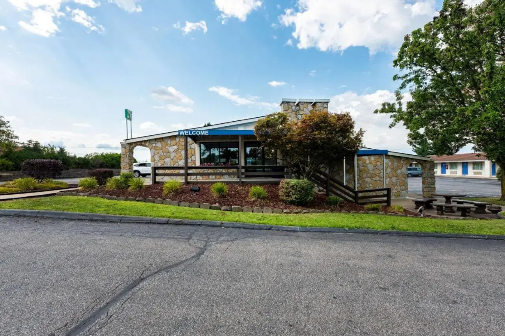 Knights Inn Mansfield