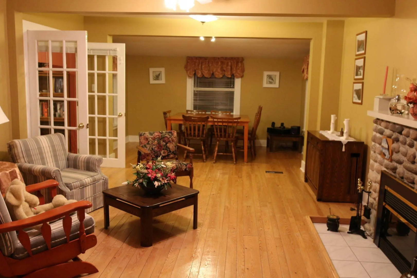 Anchorage House and Cottages