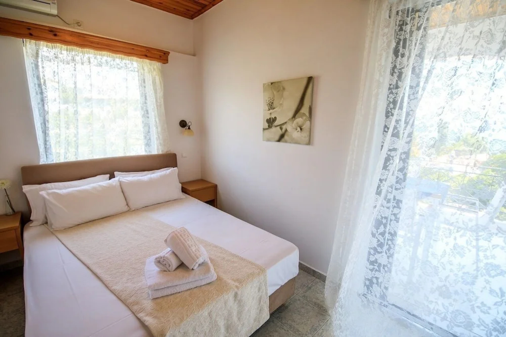 Peroulia Beach Houses