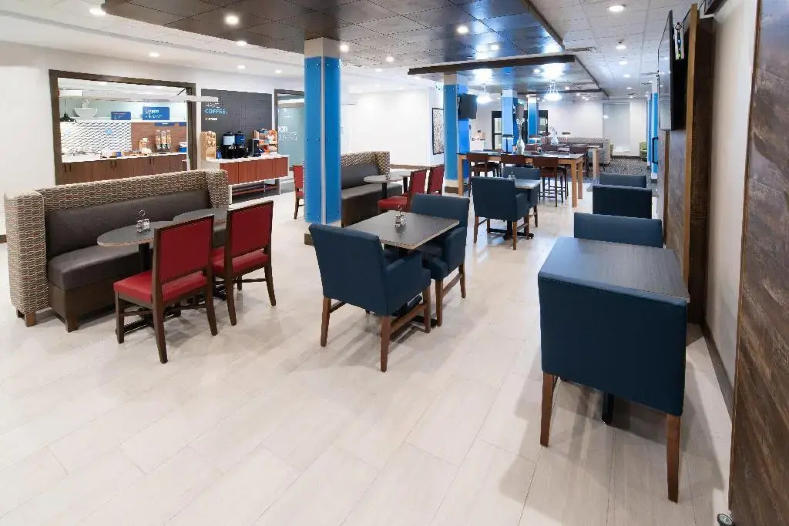 Holiday Inn Express & Suites North Battleford by IHG