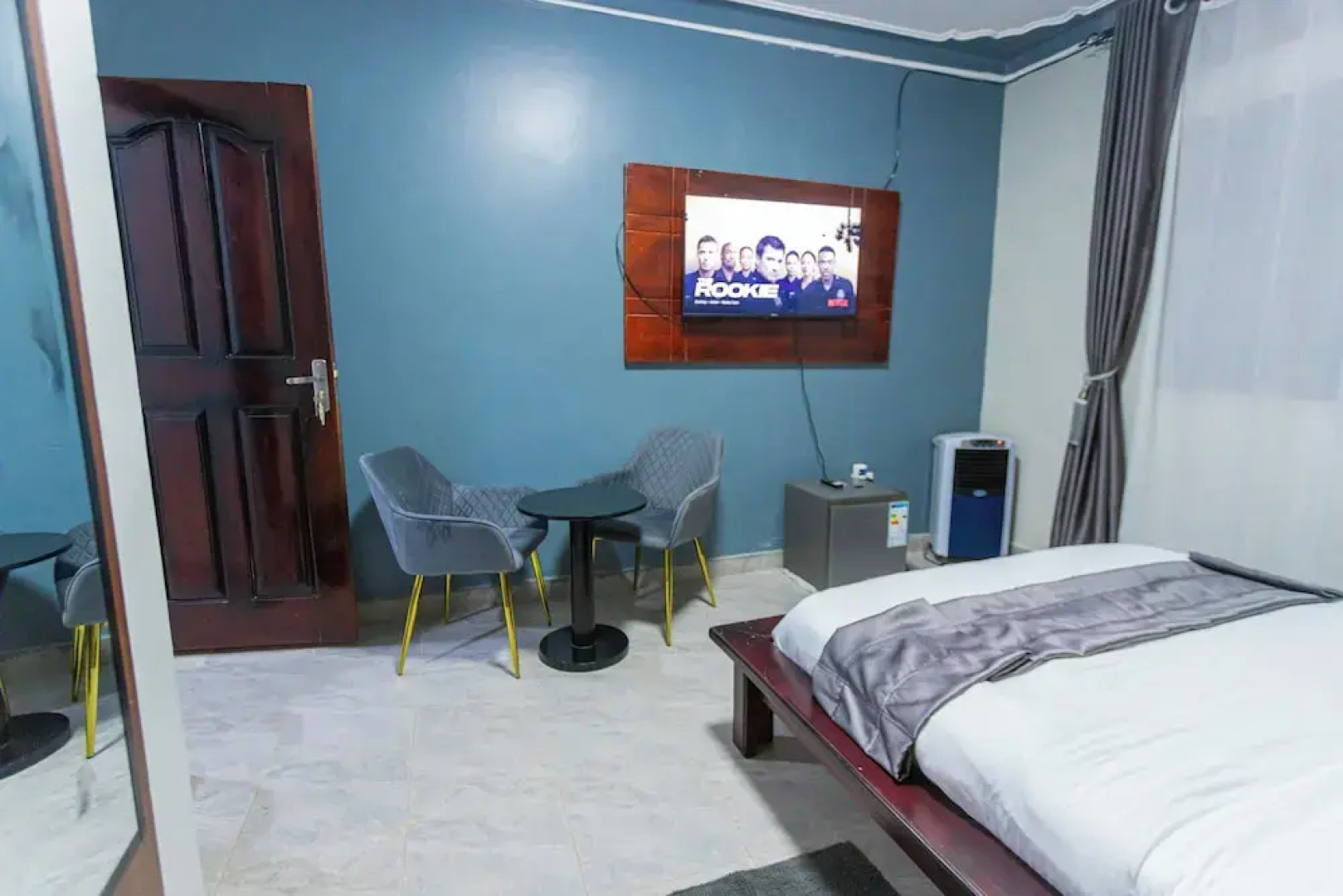 The Den Soroti White