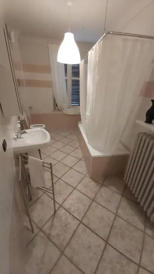 Langhe del Barolo- appartamenti sotto castello di Novello