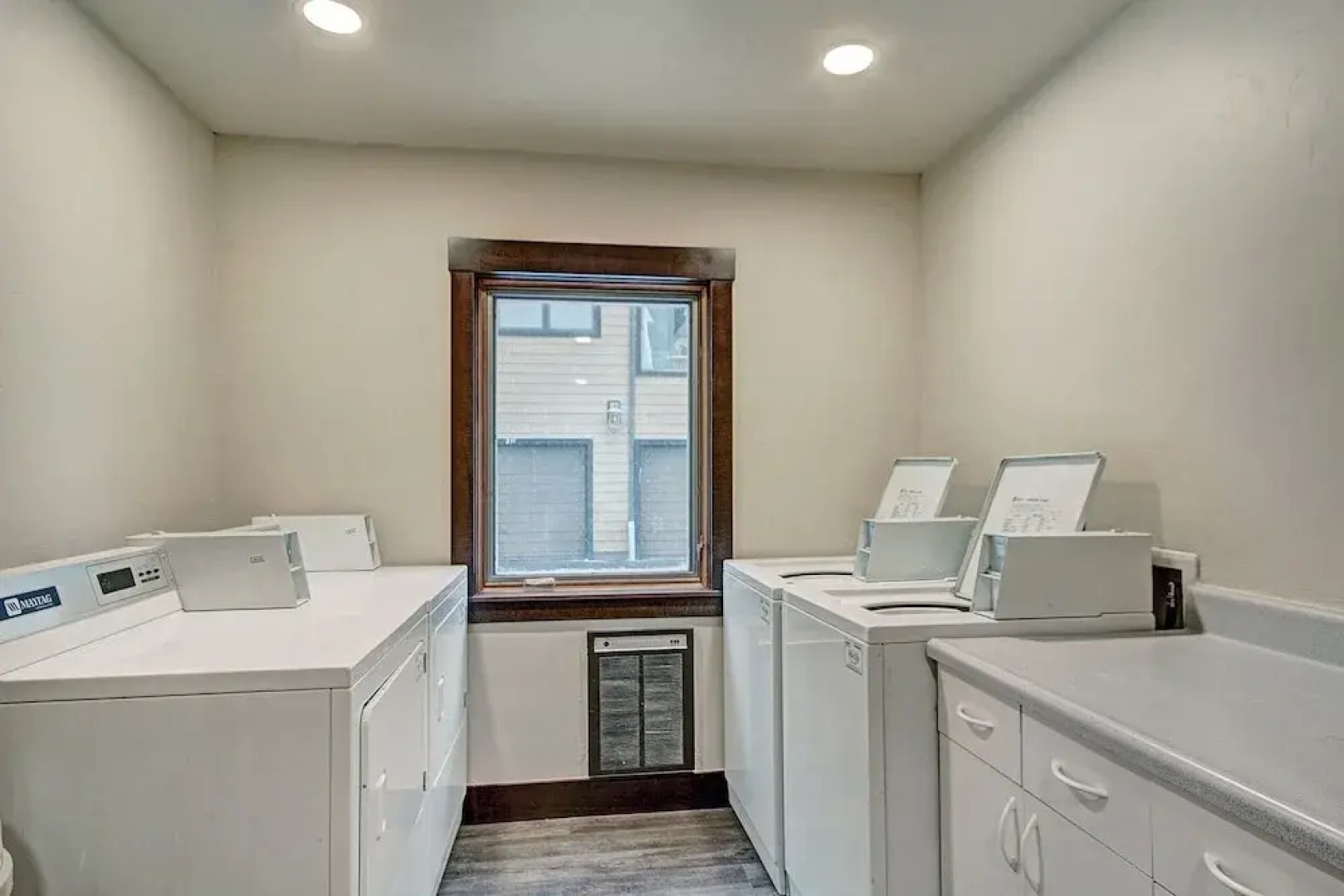 Nice Update Condo - Great Access to Superbee Lift in East Village - AN302 by RedAwning