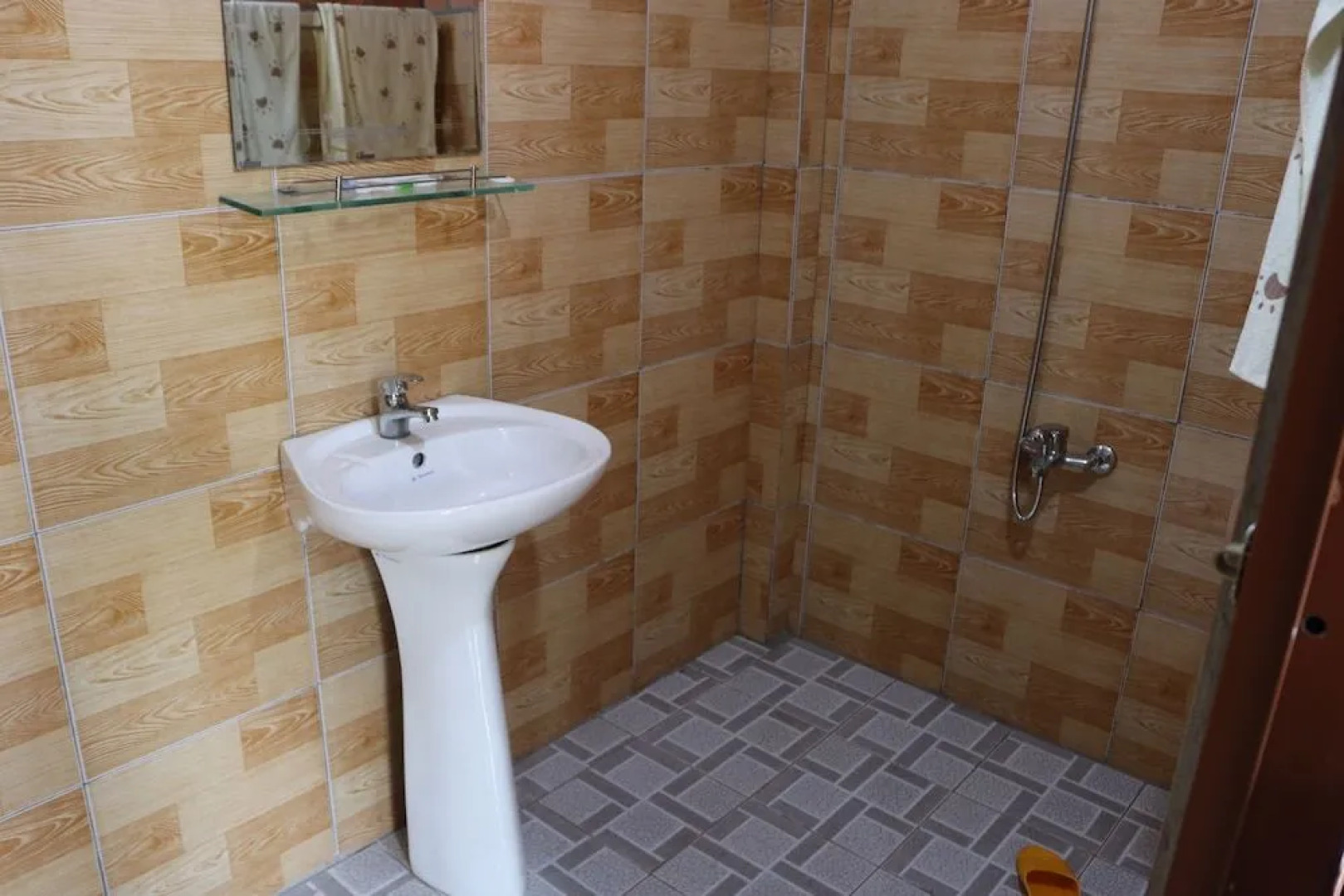 Gibbon Singing Homestay