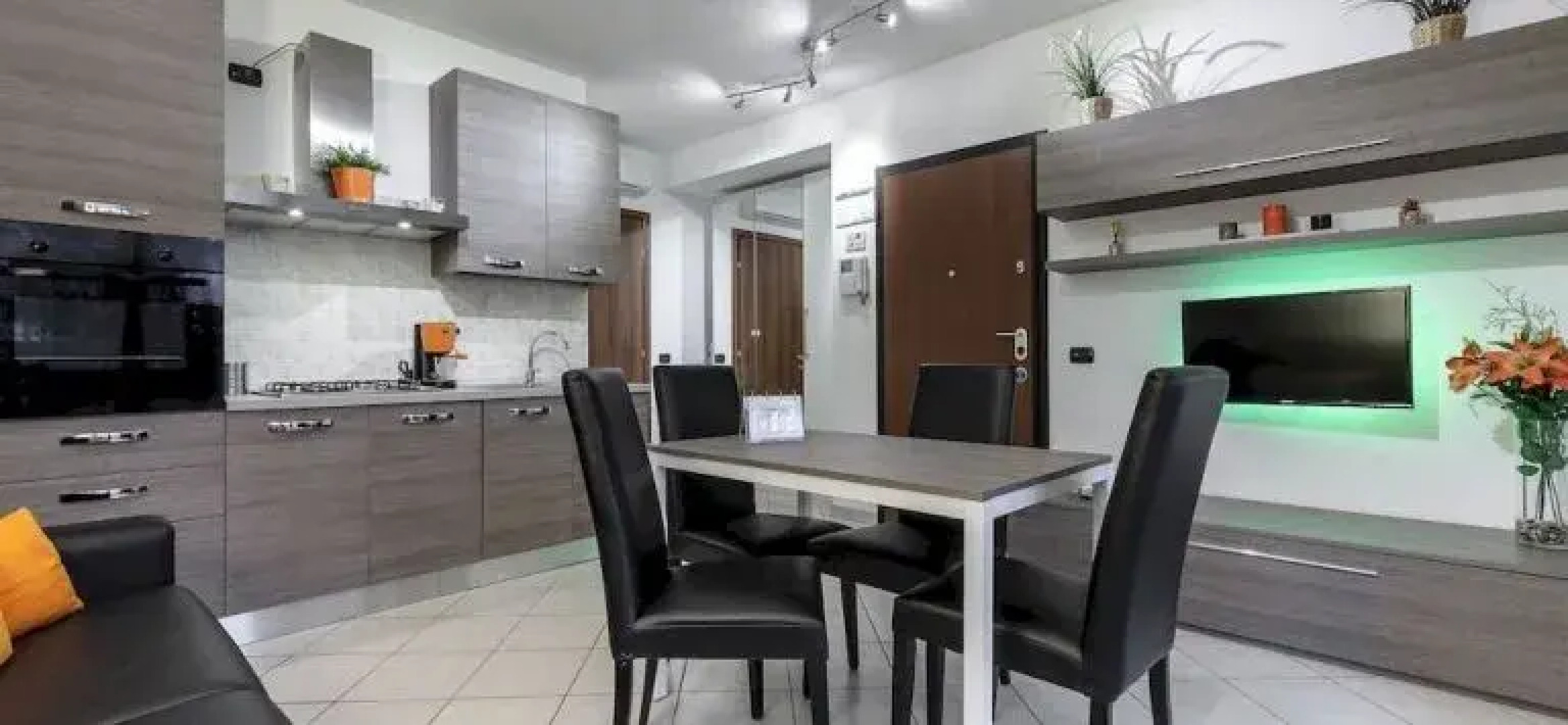 Suitelowcost - Limbiate