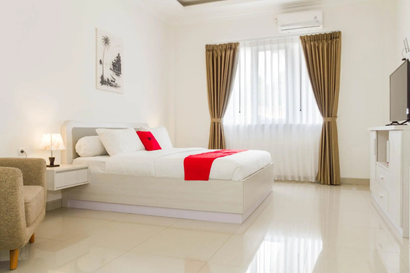 RedDoorz Plus near Jatinangor Town Square 2