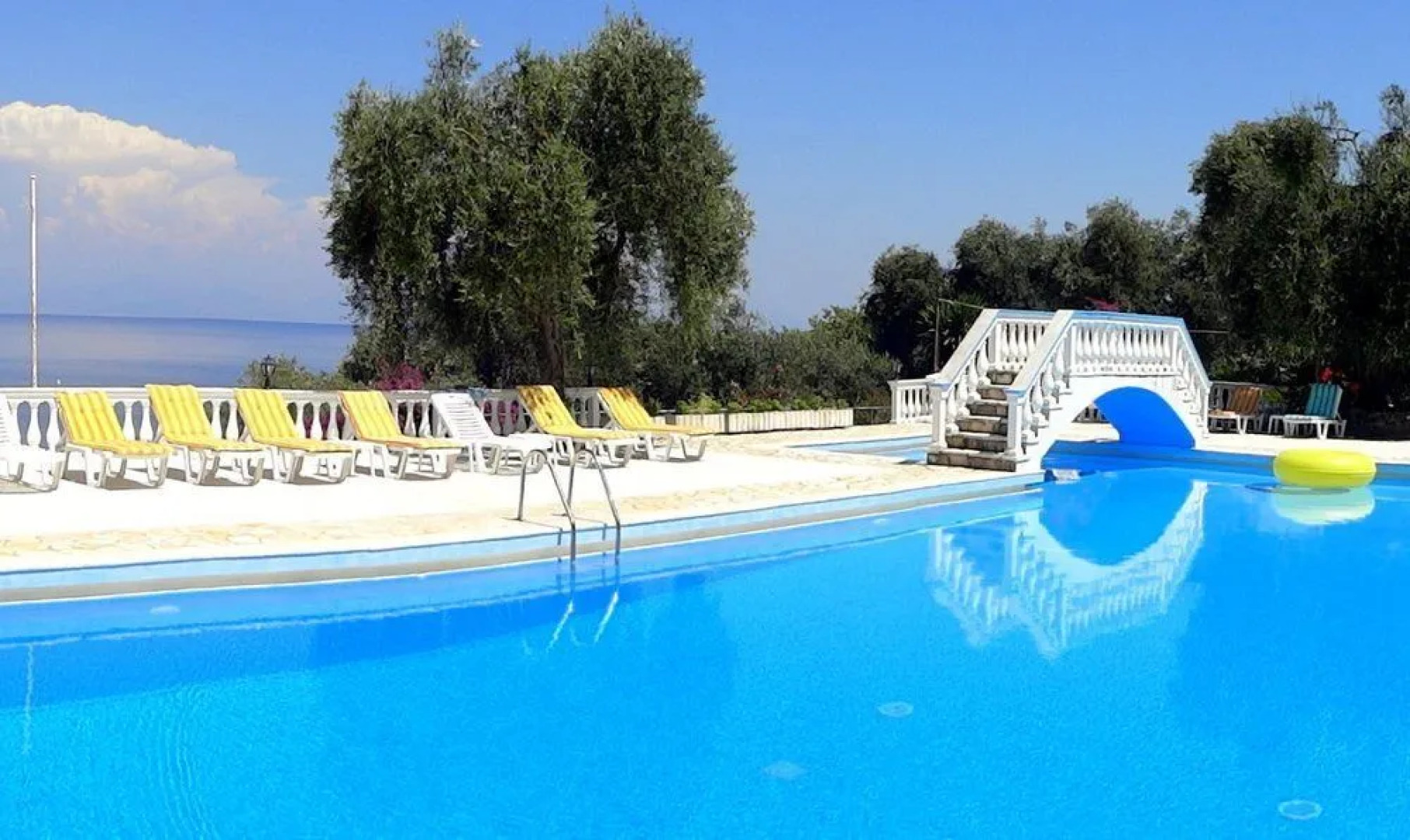 Veroniki Studios & Apartments