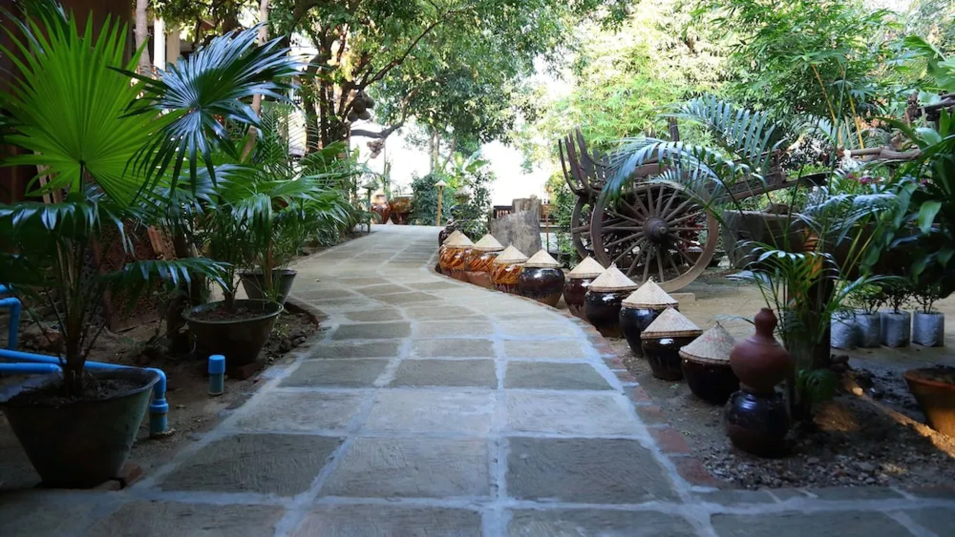 Salay River View Inn