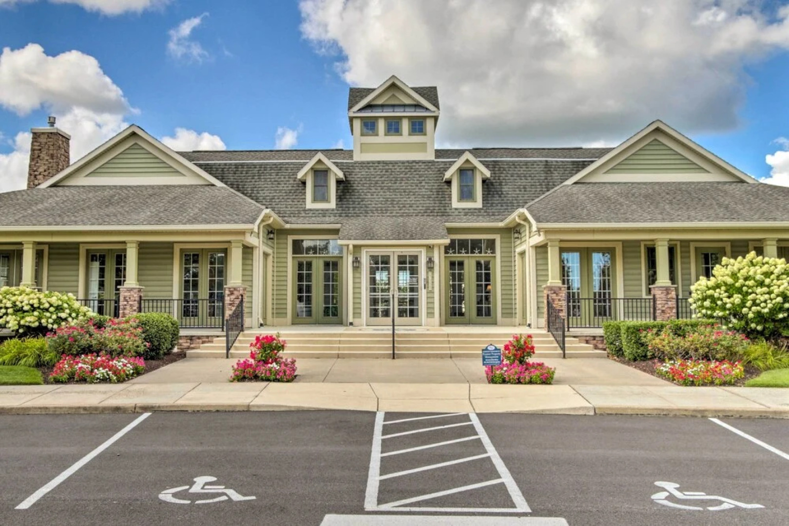 4 Mi to Beaches: Pet-friendly Lewes Condo!