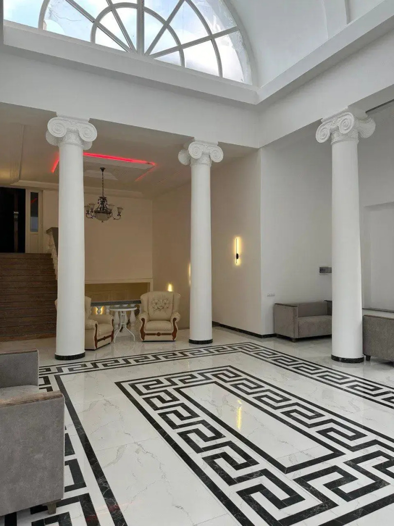 Белый лебедь