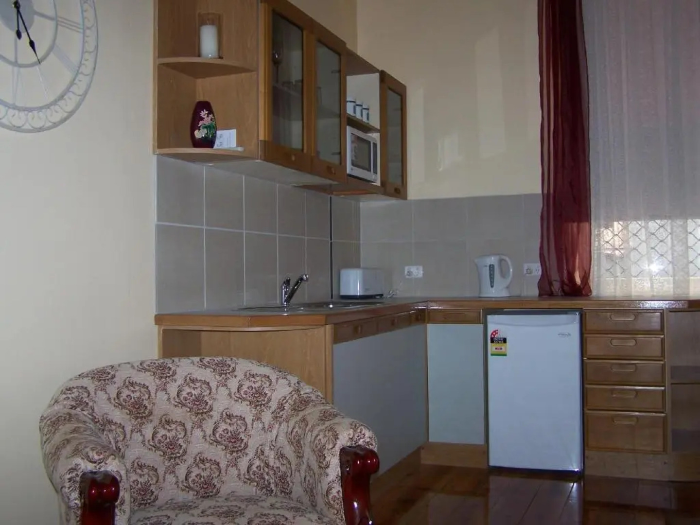 RJ's Bed & Breakfast