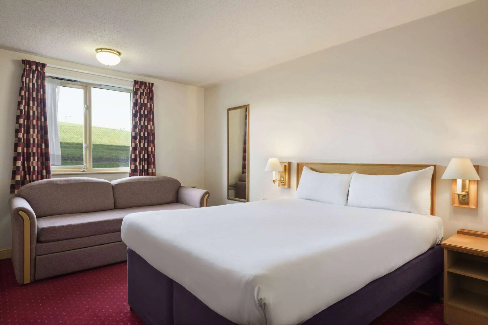 Days Inn by Wyndham Tewkesbury Strensham