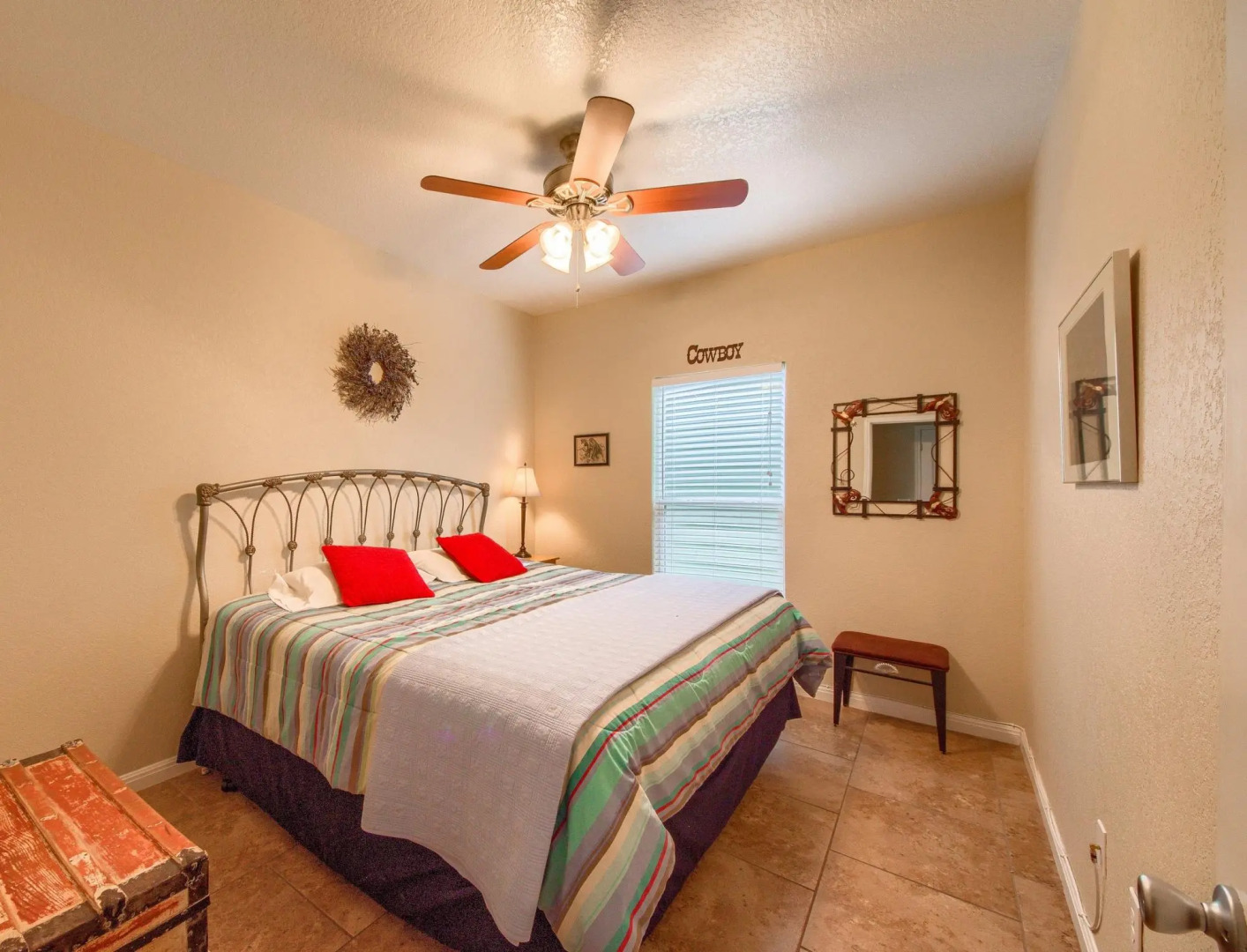 Cowboy Lodge Rr94404 4