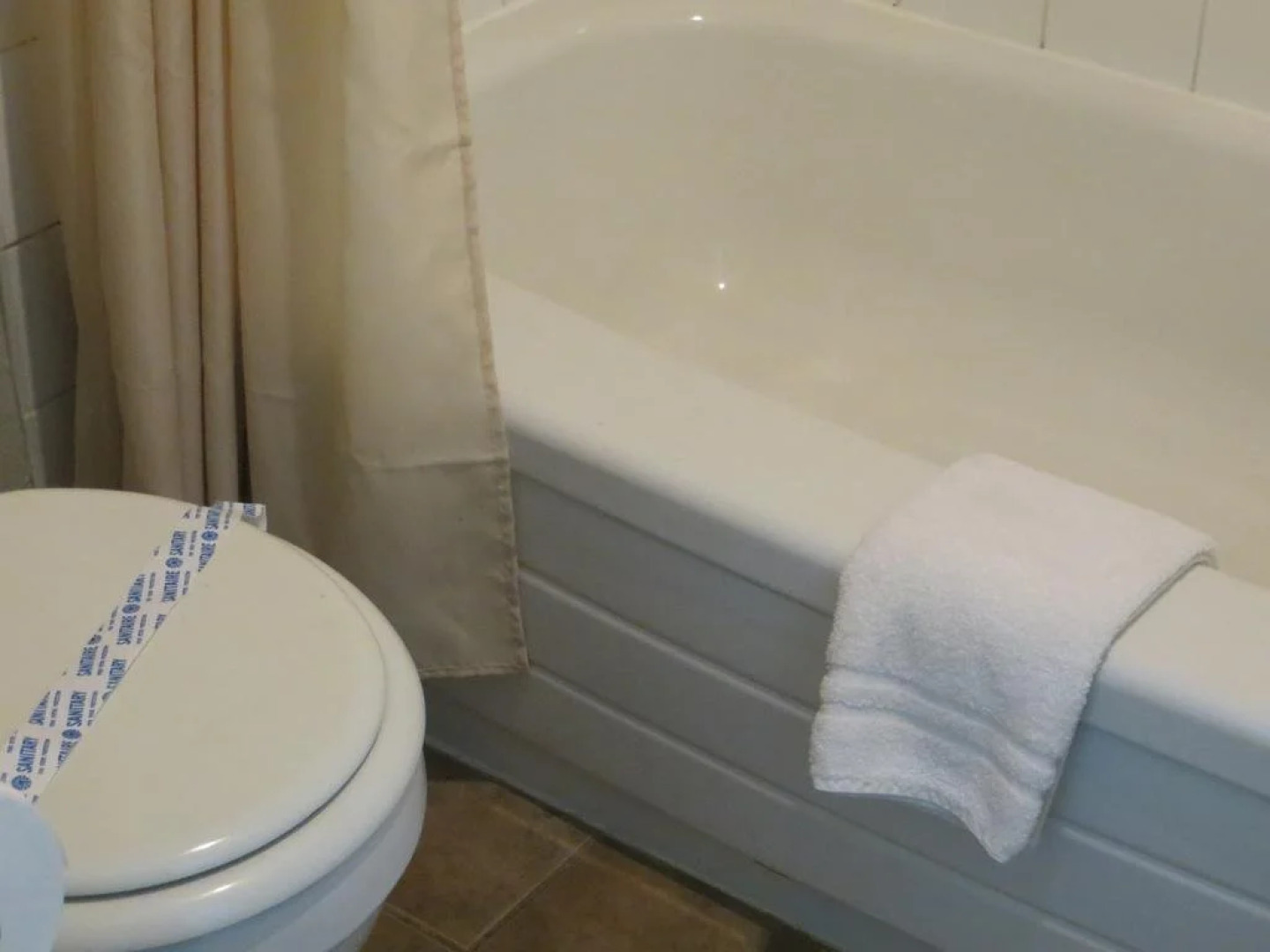 Red Carpet Inn & Suites Calgary