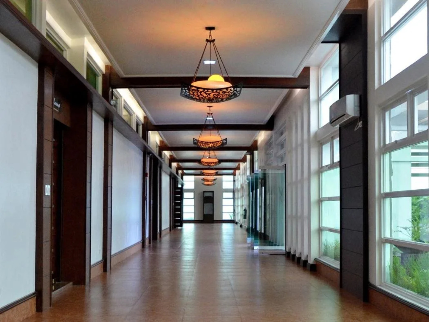 La Piazza Hotel and Convention Center