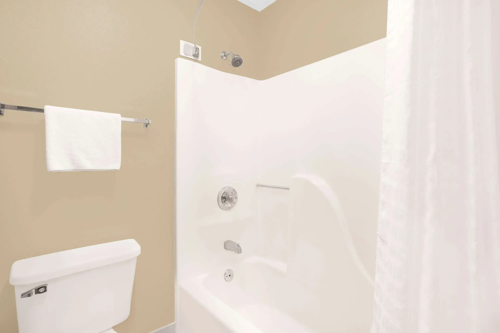 Super 8 By Wyndham East Moline