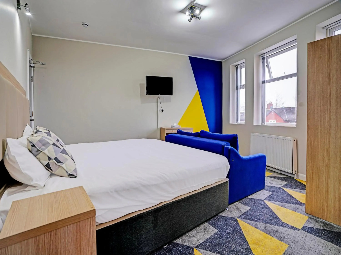 OYO Weaste Hotel