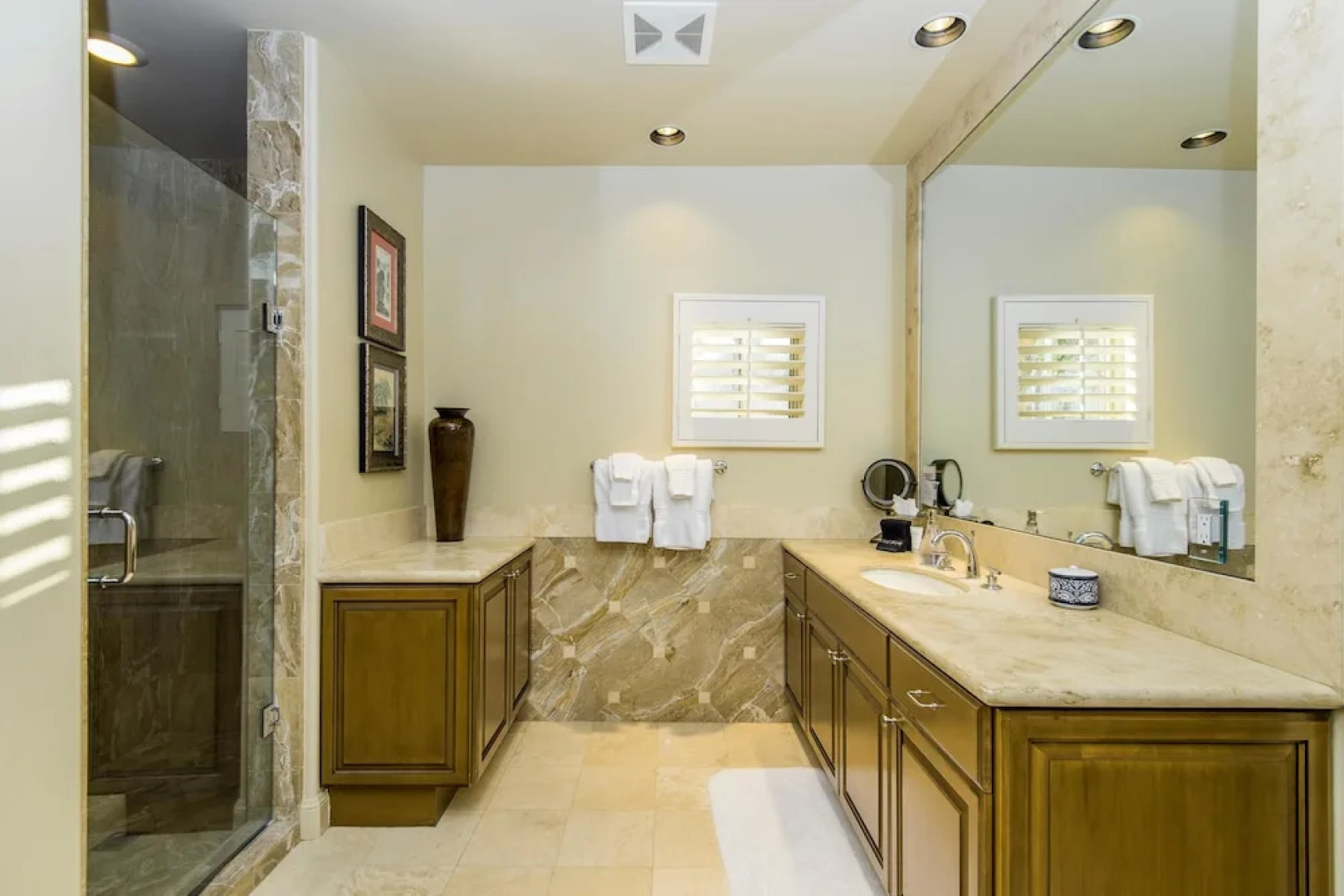 Rat Pack Retreat - Four Bedroom Home