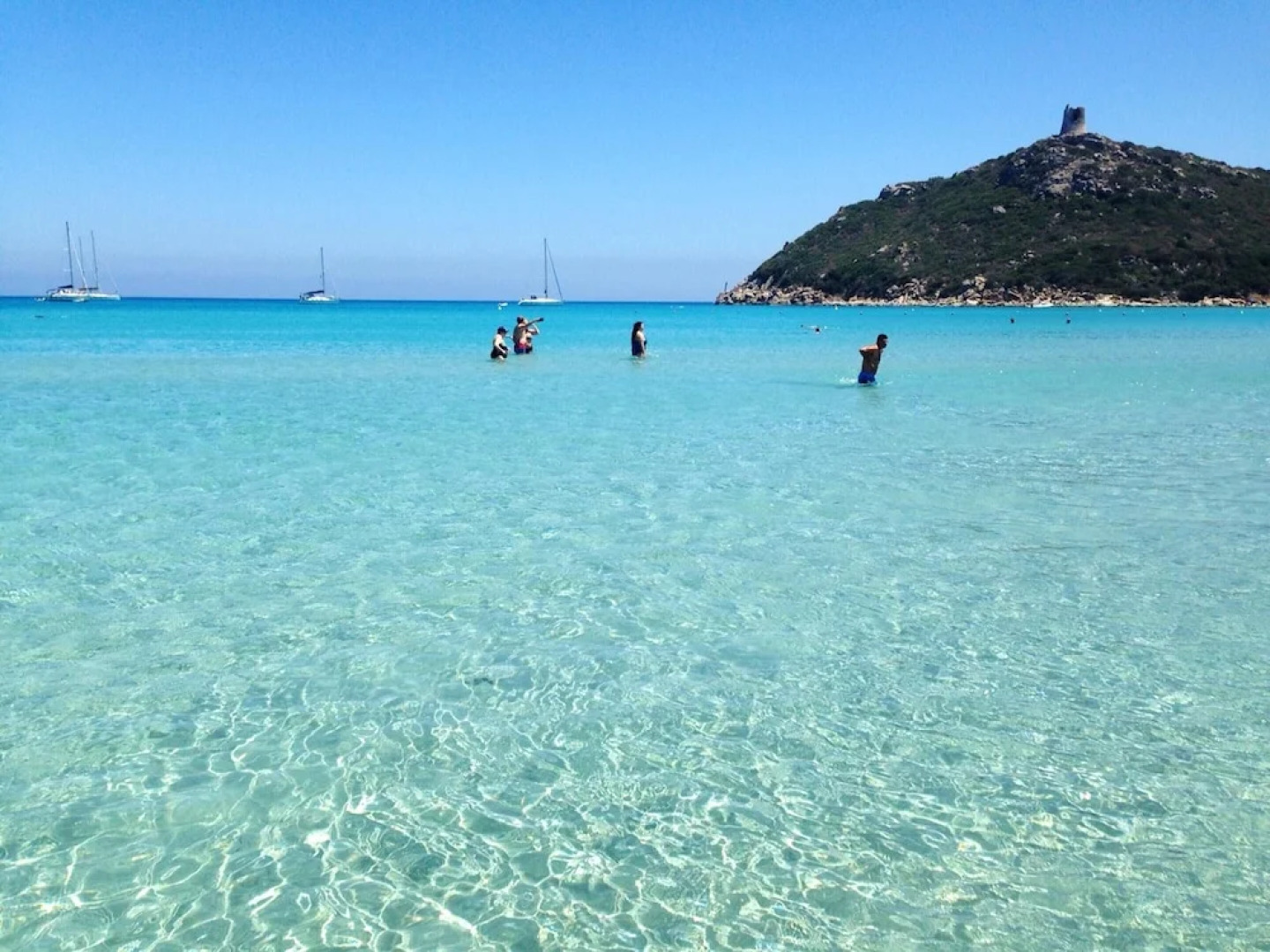 House With 3 Bedrooms in San Vito, With Wonderful Mountain View and Enclosed Garden Near the Beach