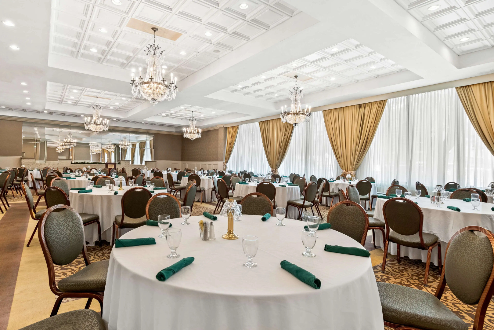 Genetti Hotel, SureStay Collection by Best Western