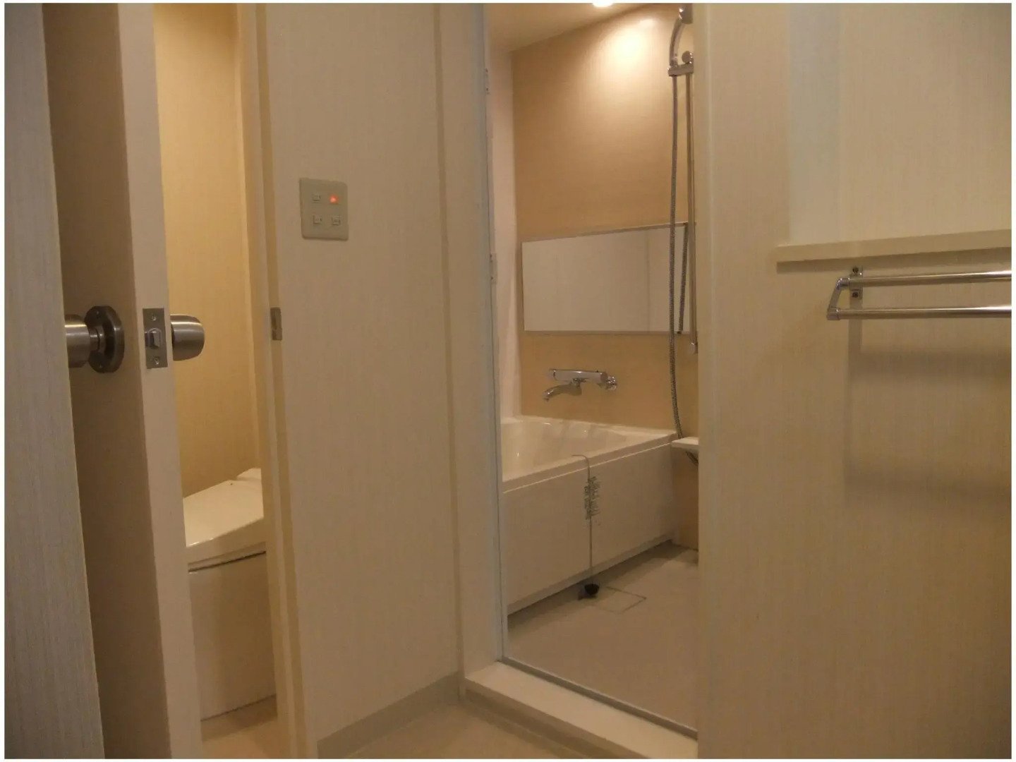 Wisterian Life Club Toba