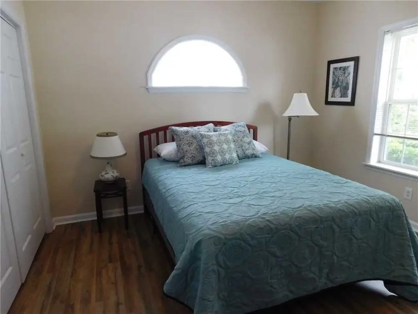 Harbourfront S #a6 2 Bedroom Condo