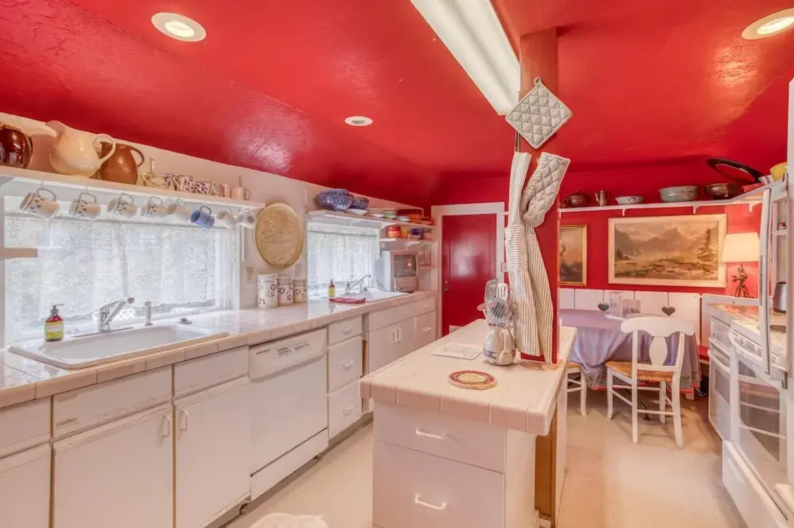 Susans Beach Cottage (MCA 1323)