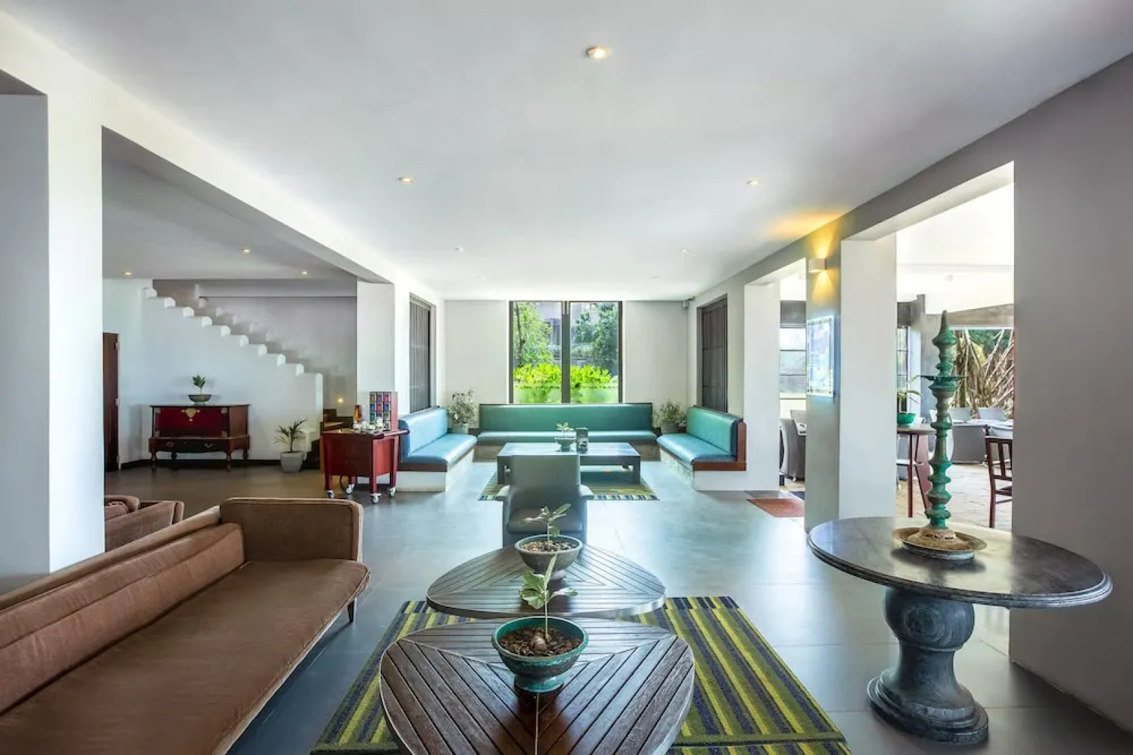 Taprospa  Footprints"