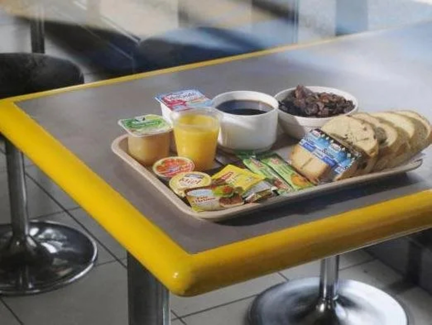 Egg Hotel Goussainville CDG