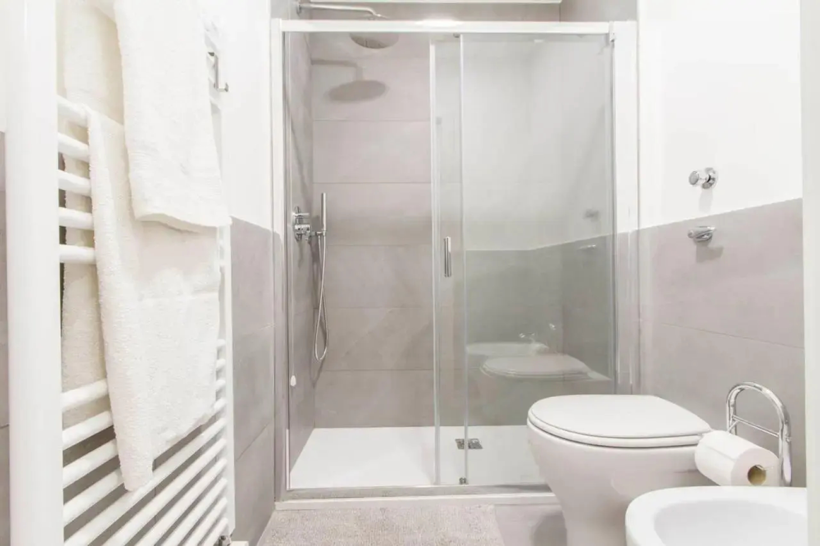 Compact and charming studio Porta Venezia