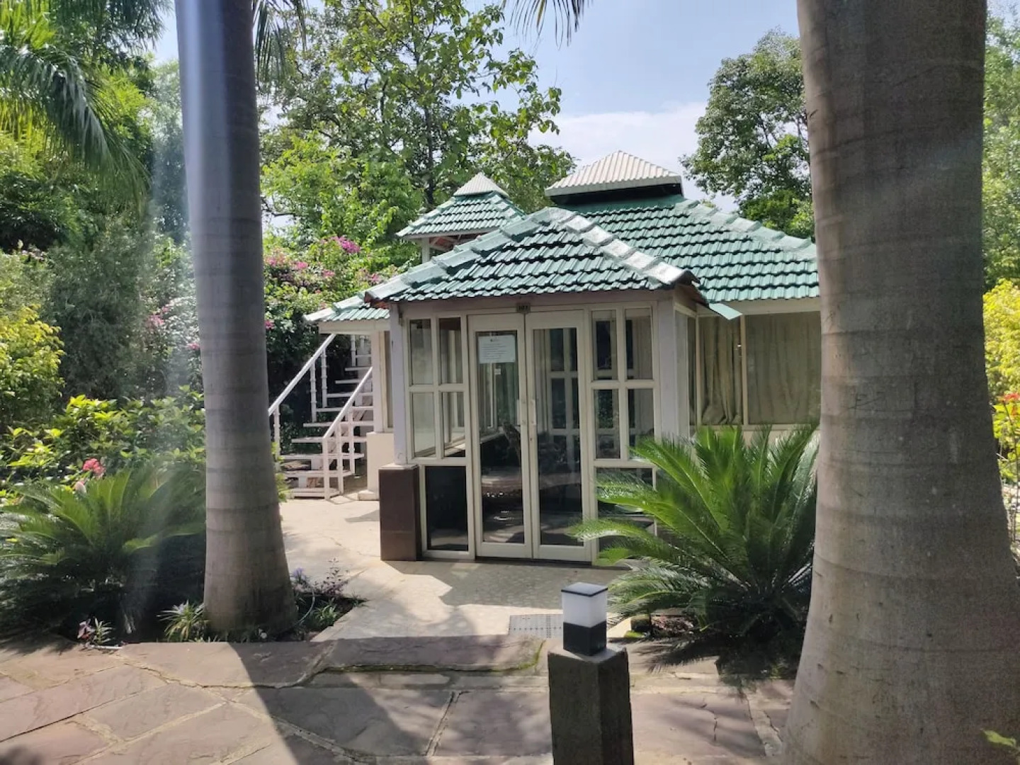 Village Machaan Resort