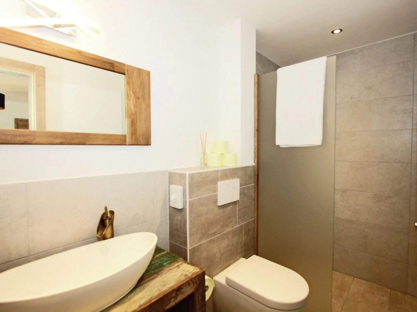 Hilltop Apartment in Hart im Zillertal near Ski Area