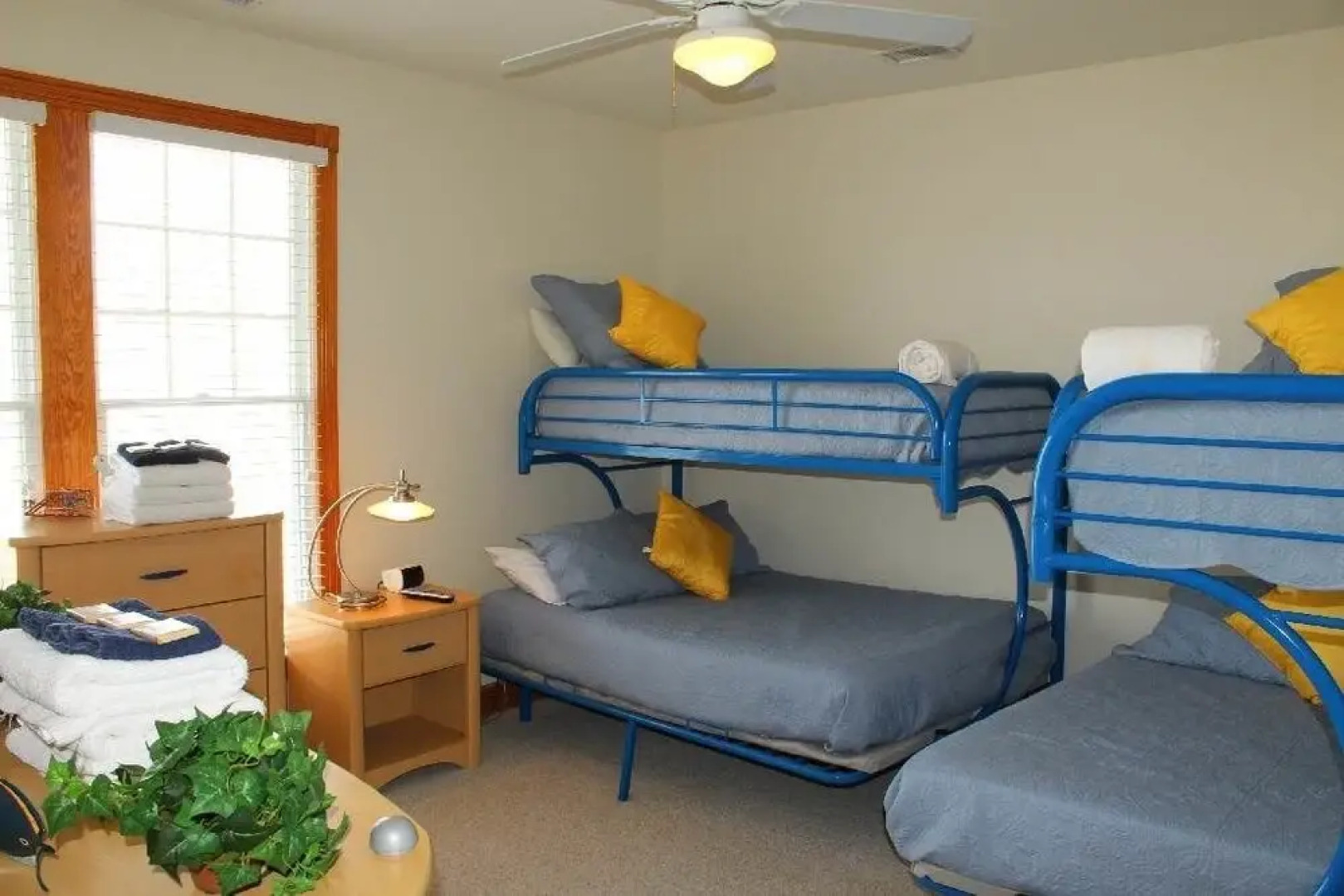 Gulfstream Village 111 3 Br condo by RedAwning