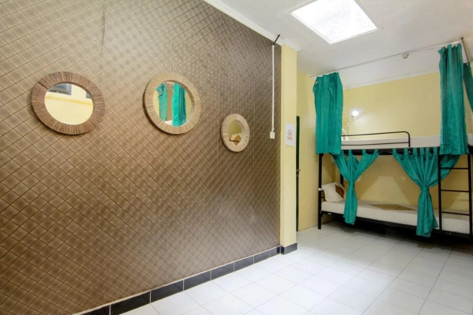 Laura's Backpacker 523