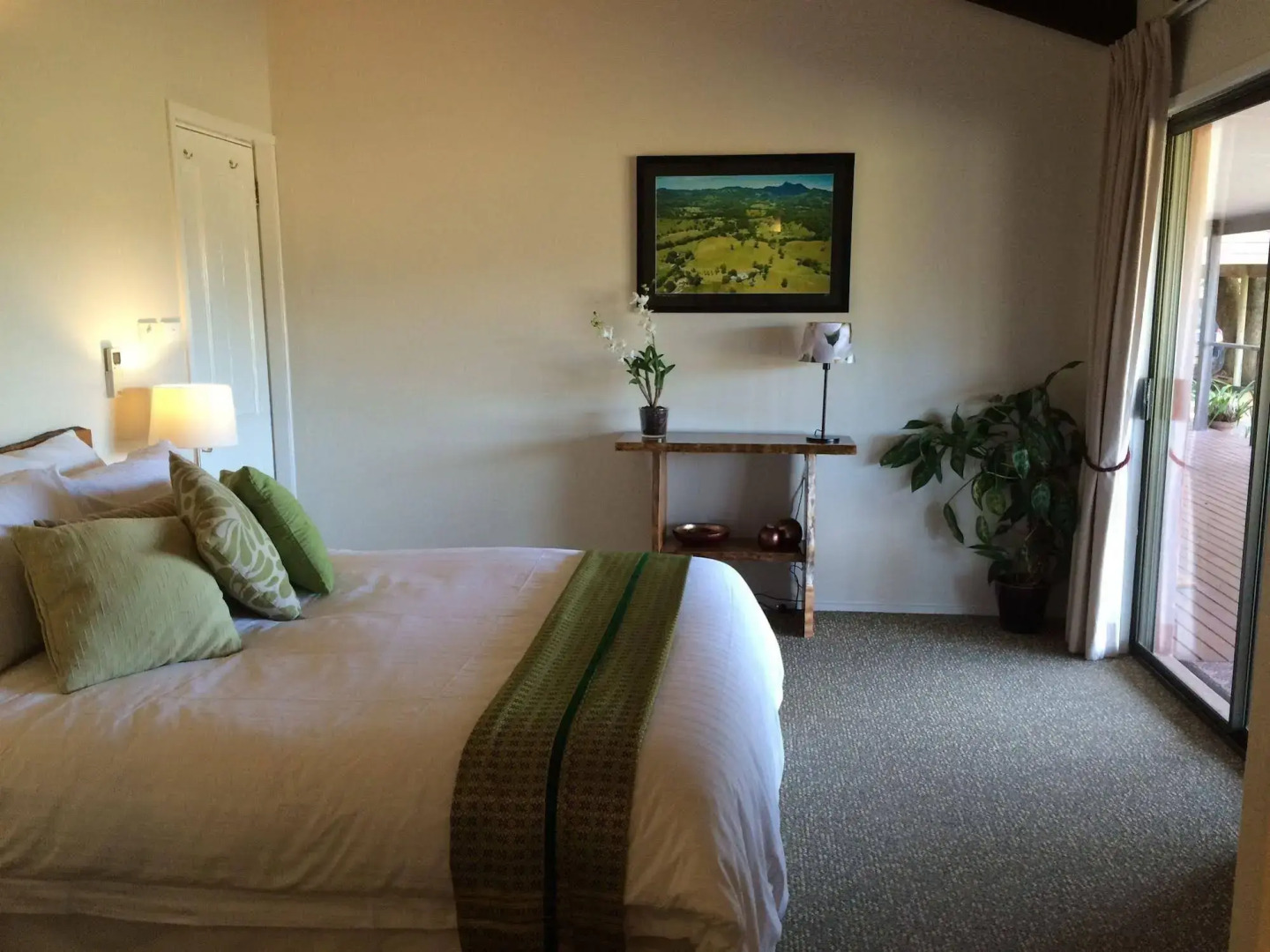 Hillcrest Mountain View Retreat