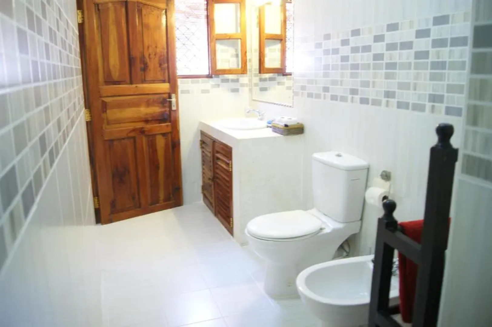 Luciano & Grace Apartments